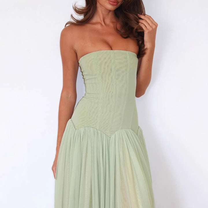 Damer elegant, strapless maxiklänning med flytande tyllevyll Mirla-Eva Jonsson