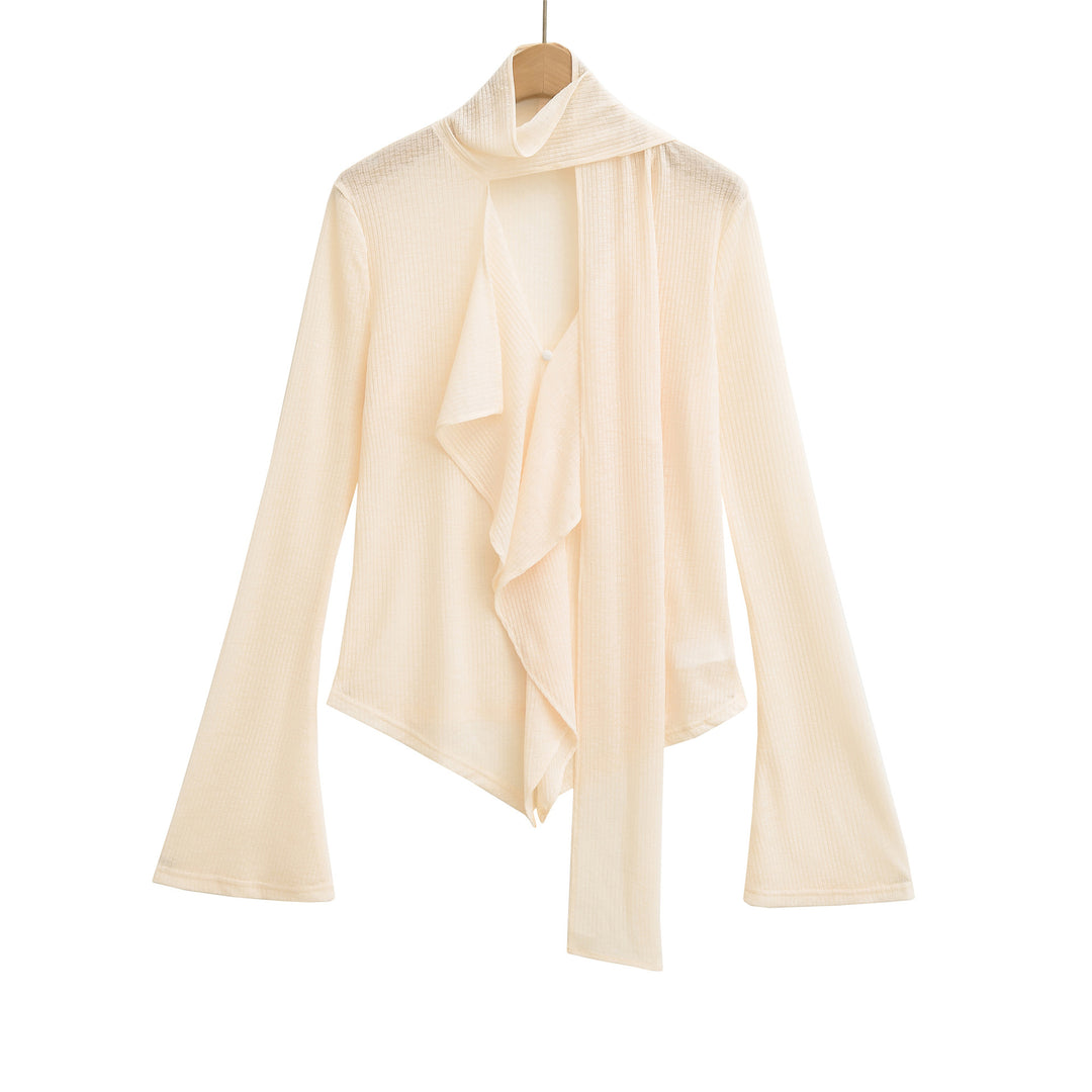 Damer elegant topp med snygg volang-design Mirla-Eva Jonsson
