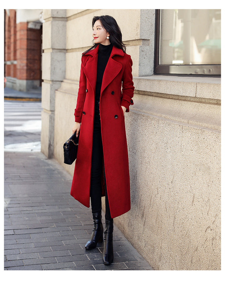 Damer elegant trench coat med dubbelknapplist och vid passform Mirla-Eva Jonsson