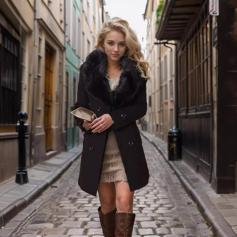 Damer elegant trench coat med konstpälskrage och midjeskärp Mirla-Eva Jonsson