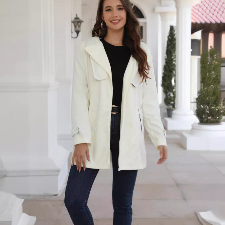 Damer elegant trenchcoat med bälte och dubbelt knäppta detaljer Mirla-Eva Jonsson