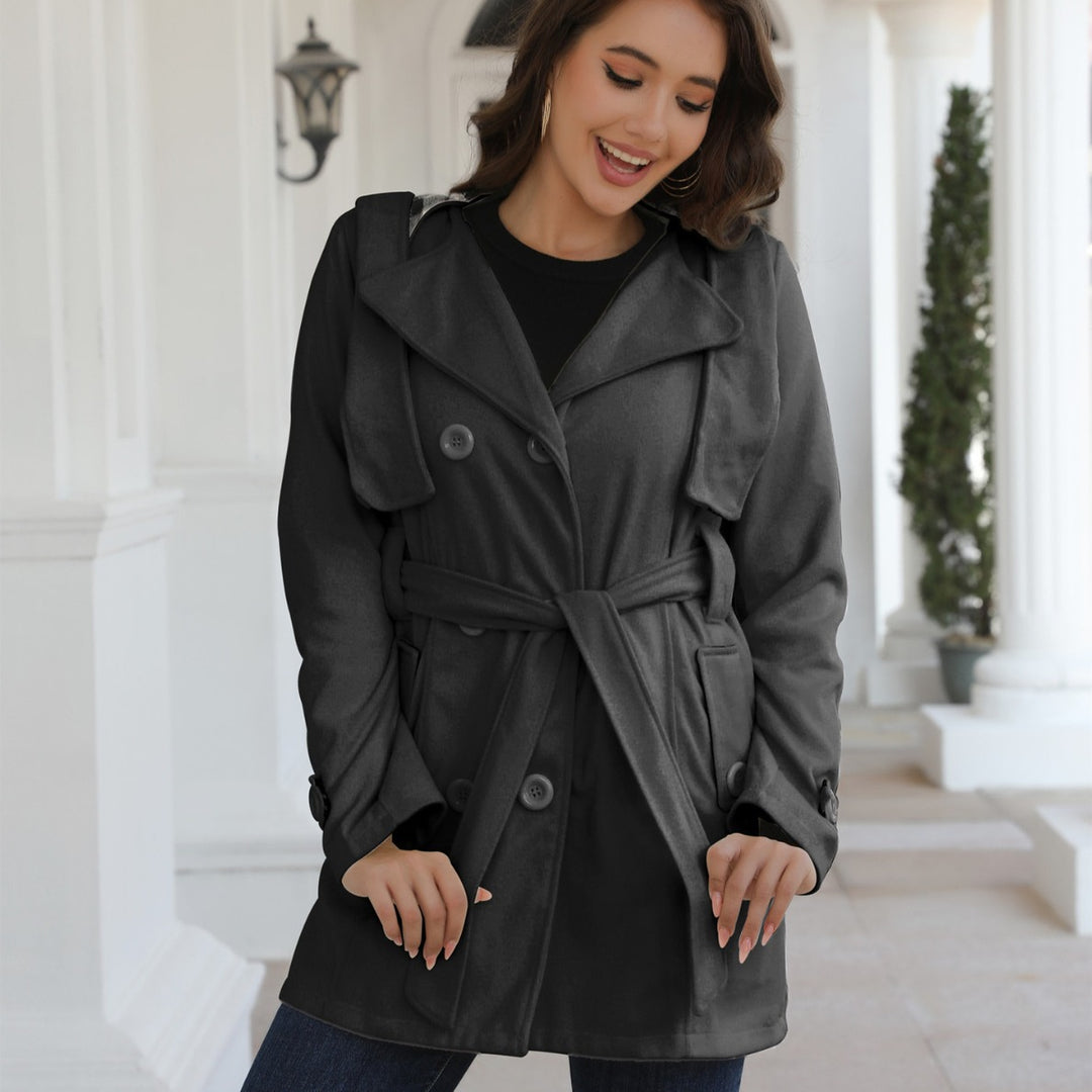 Damer elegant trenchcoat med bälte och dubbelt knäppta detaljer Mirla-Eva Jonsson