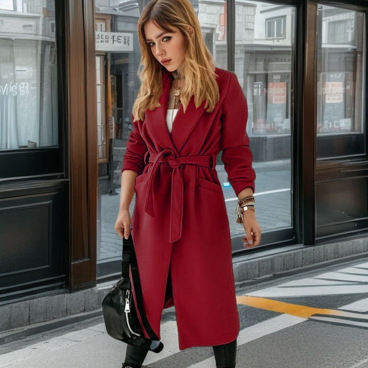 Damer elegant trenchcoat med bälte och praktiska fickor Mirla-Eva Jonsson