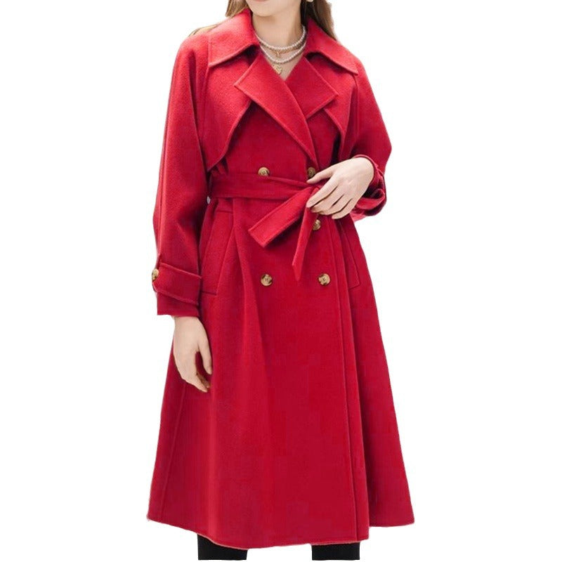 Damer elegant trenchcoat med dubbelknäppning och figursydd skärning Mirla-Eva Jonsson
