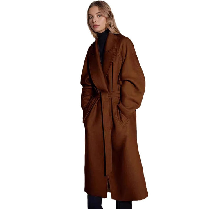 Damer elegant trenchcoat med generösa fickor och midjebälte Mirla-Eva Jonsson
