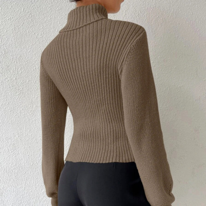 Damer elegant tröja med cut-outs Mirla-Eva Jonsson