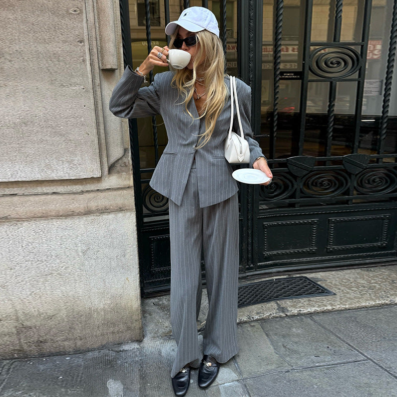 Damer elegant tvådelad kostym med ränder Mirla-Eva Jonsson
