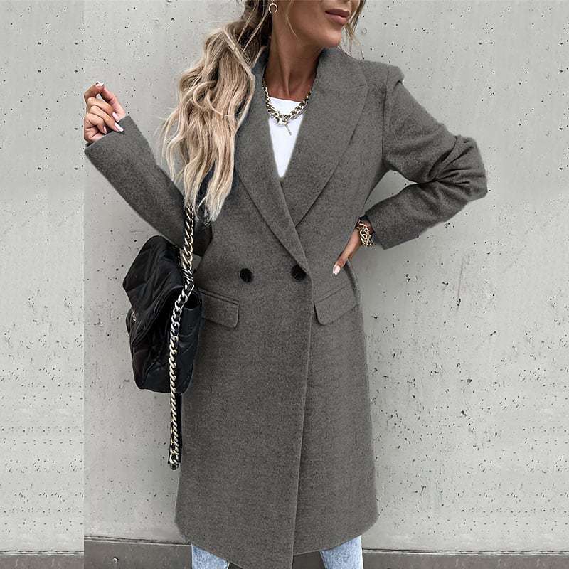 Damer elegant ullkappa i oversized stil Mirla-Eva Jonsson