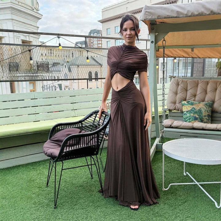Damer elegant v-wrap topp med figursydd silhuett och flödande kjol Mirla-Eva Jonsson