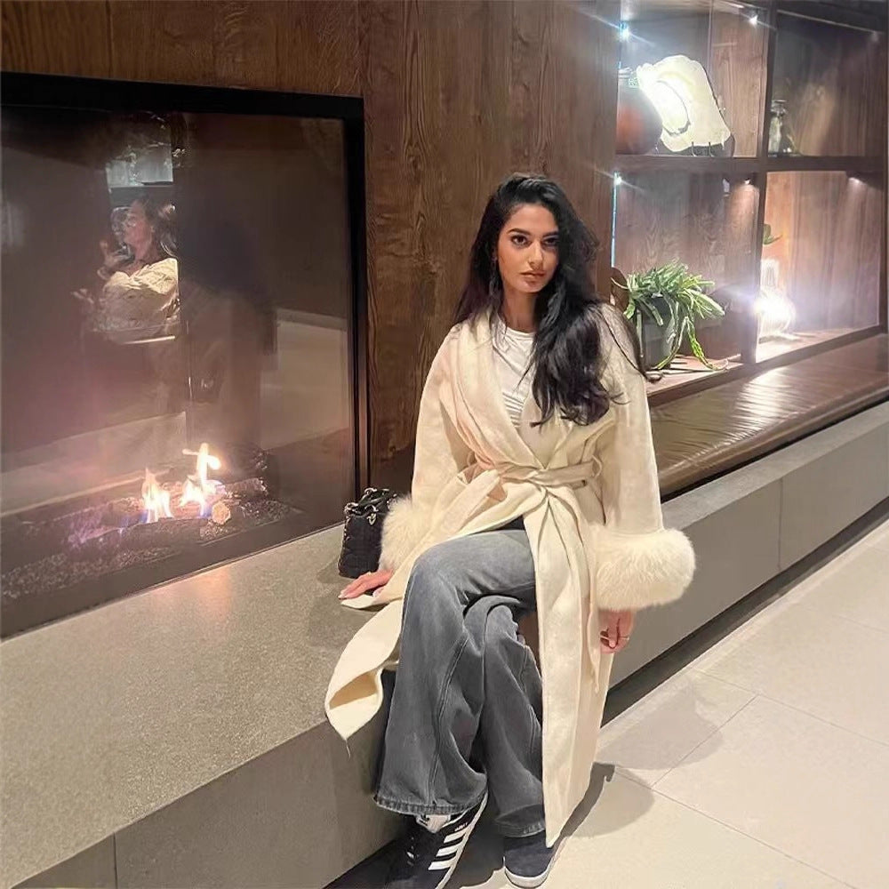 Damer elegant, varma kappa med lyxiga pälsfärger Mirla-Eva Jonsson