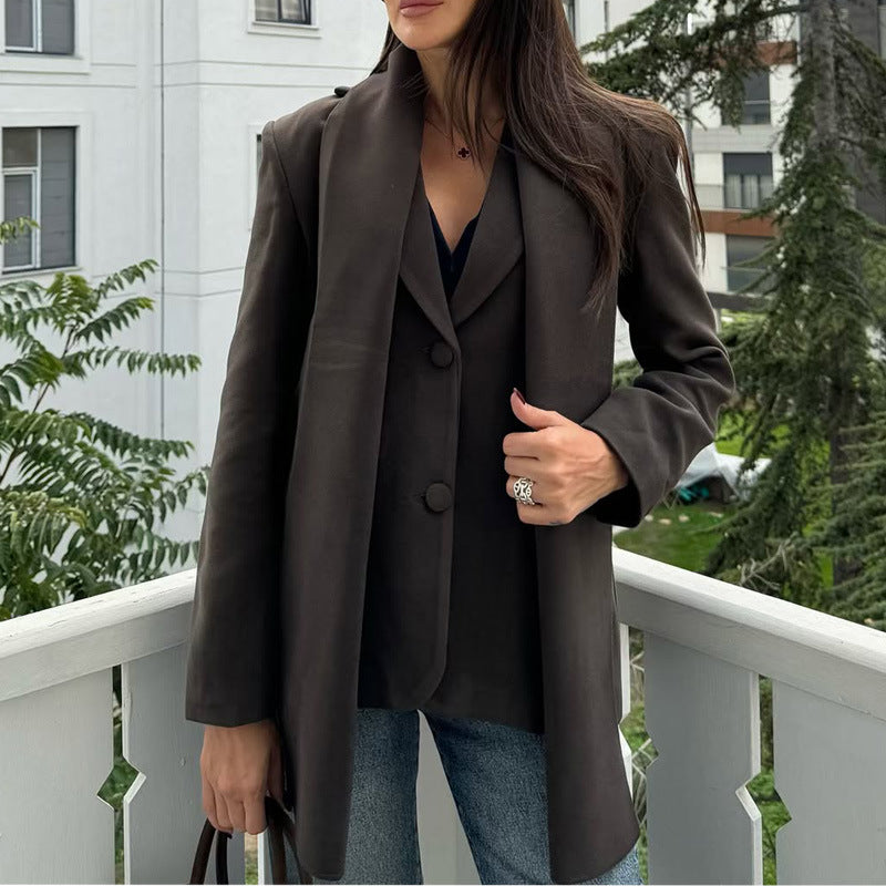 Damer elegant vinterkappa med snygg krage och matchande scarf Mirla-Eva Jonsson