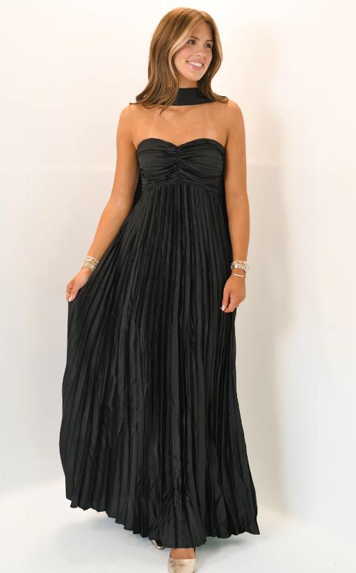 Damer eleganta Maxi kjolar med veck Mirla-Eva Jonsson