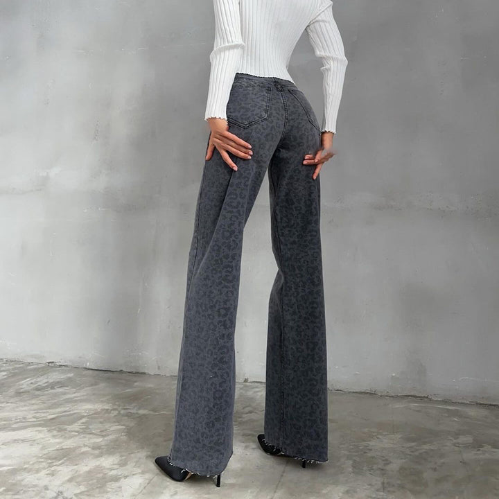 Damer eleganta Palazzo-jeans med iögonfallande leomönster Mirla-Eva Jonsson