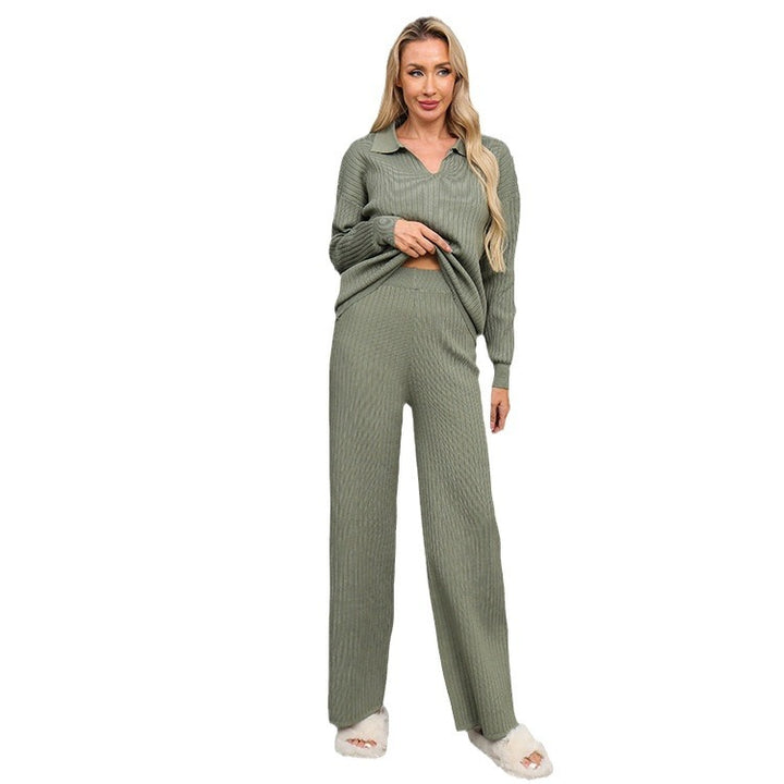 Damer eleganta och bekväma stickade lounge-set med polokrage Mirla-Eva Jonsson