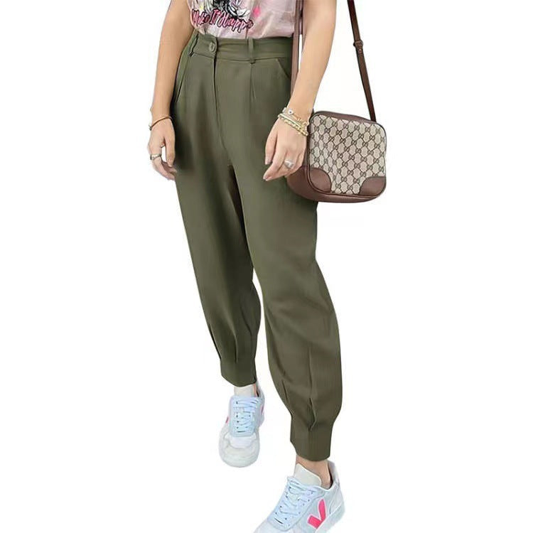 Damer eleganta och fashionabla high-waist-byxor med veck och sidofickor Eva Jonsson-Eva Jonsson