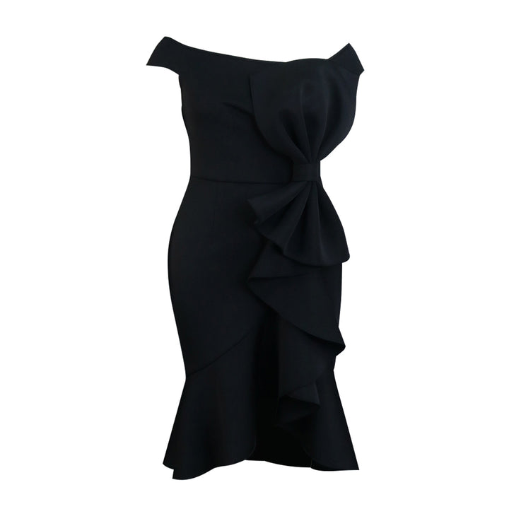Damer eleganta off-shoulder klänning med volangdetaljer Mirla-Eva Jonsson