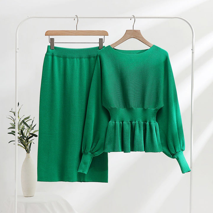 Damer eleganta stickensemble med drapering och ballongärmar Mirla-Eva Jonsson