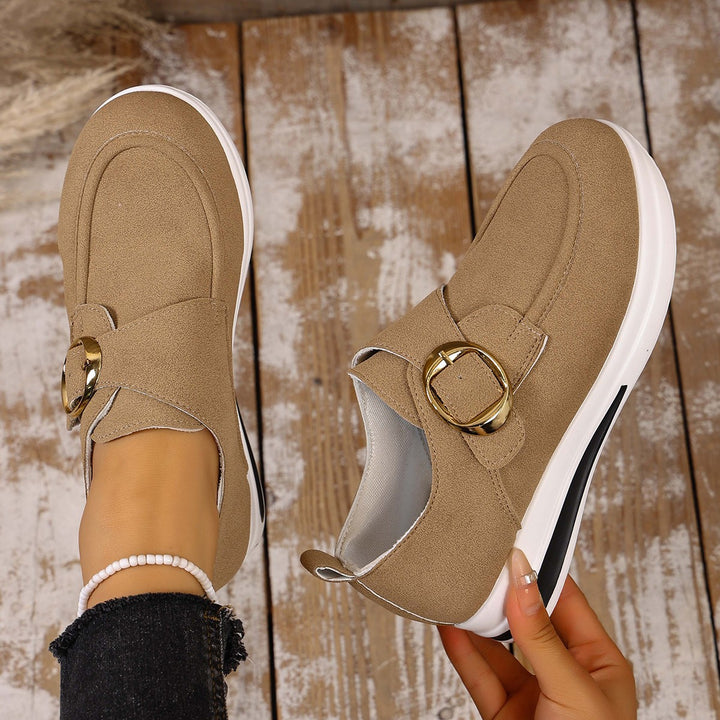 Damer fashionabla Slip-On Sneakers med elegant spänne Mirla-Eva Jonsson