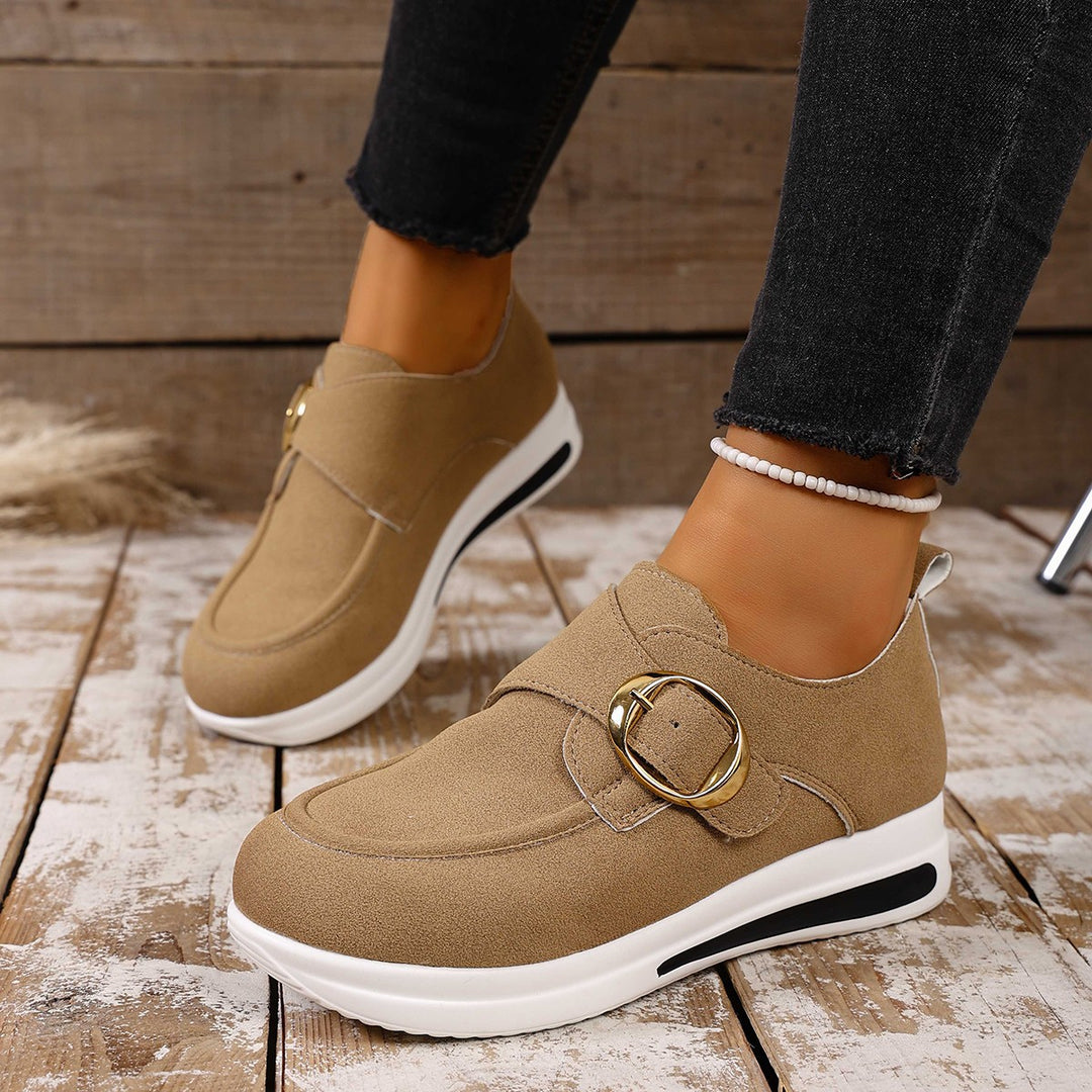 Damer fashionabla Slip-On Sneakers med elegant spänne Mirla-Eva Jonsson