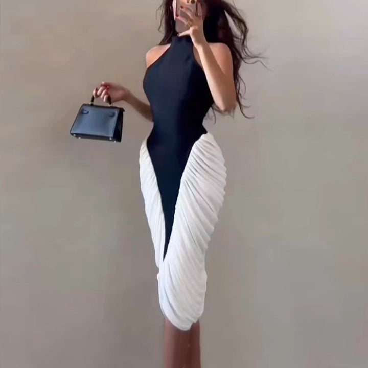 Damer figurnära Midi-dress med asymmetrisk design Mirla-Eva Jonsson