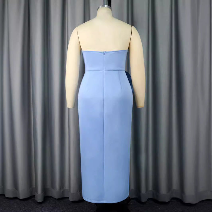 Damer figurnära aftonklänning med florala accenter Mirla-Eva Jonsson