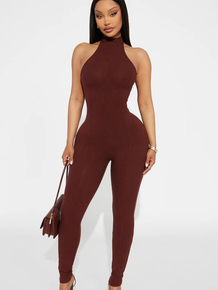 Damer figurnära jumpsuit med hög krage och ribbad struktur Mirla-Eva Jonsson