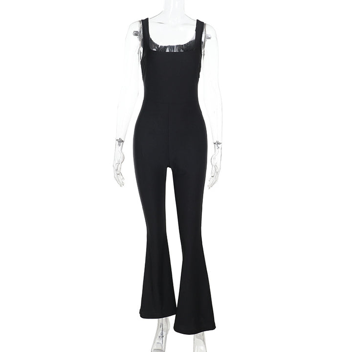 Damer figurnära jumpsuit med utsvängda ben och axelbandsdesign Mirla-Eva Jonsson