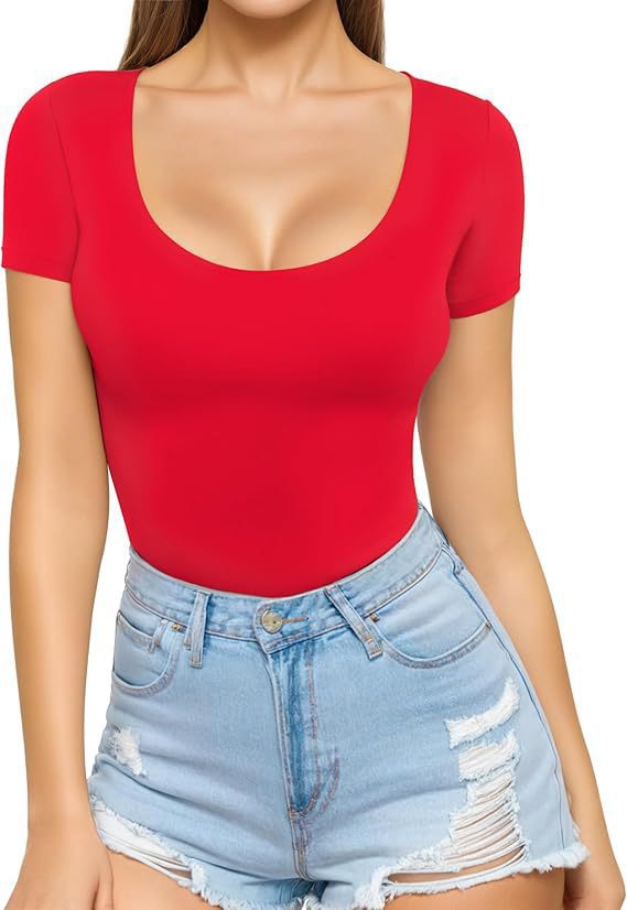 Damer figurnära kortärmad bodysuit med rundad utskärning och sömlöst design Mirla-Eva Jonsson