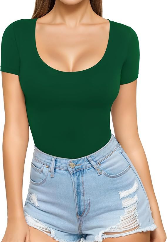 Damer figurnära kortärmad bodysuit med rundad utskärning och sömlöst design Mirla-Eva Jonsson