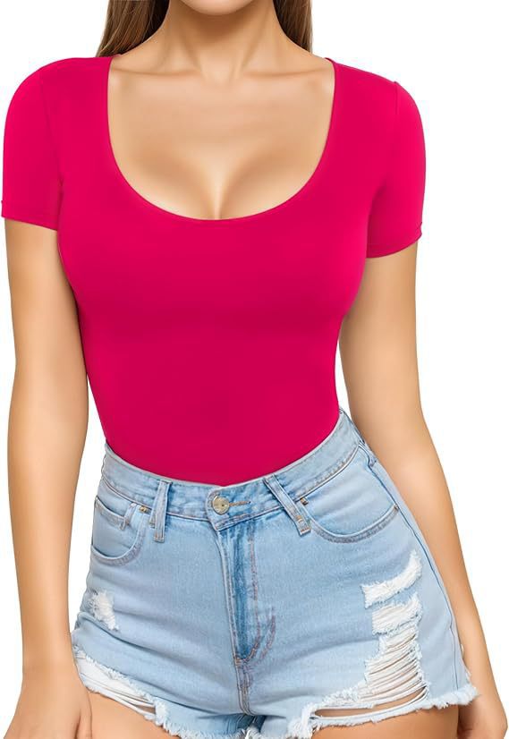 Damer figurnära kortärmad bodysuit med rundad utskärning och sömlöst design Mirla-Eva Jonsson