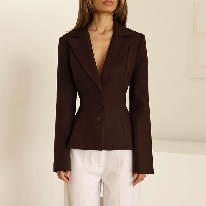Damer figursydd blazer med elegant slag Mirla-Eva Jonsson