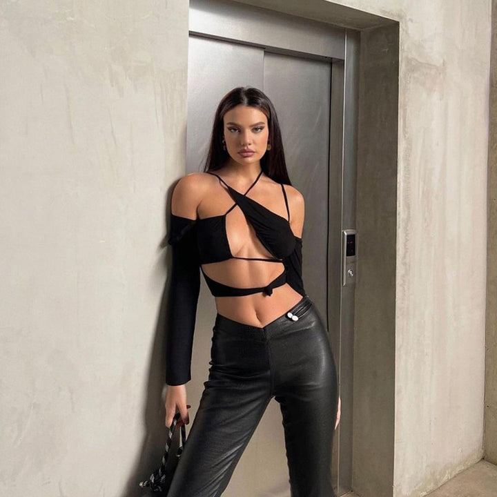 Damer figurvänlig Cut-Out överdel med asymmetrisk design Mirla-Eva Jonsson