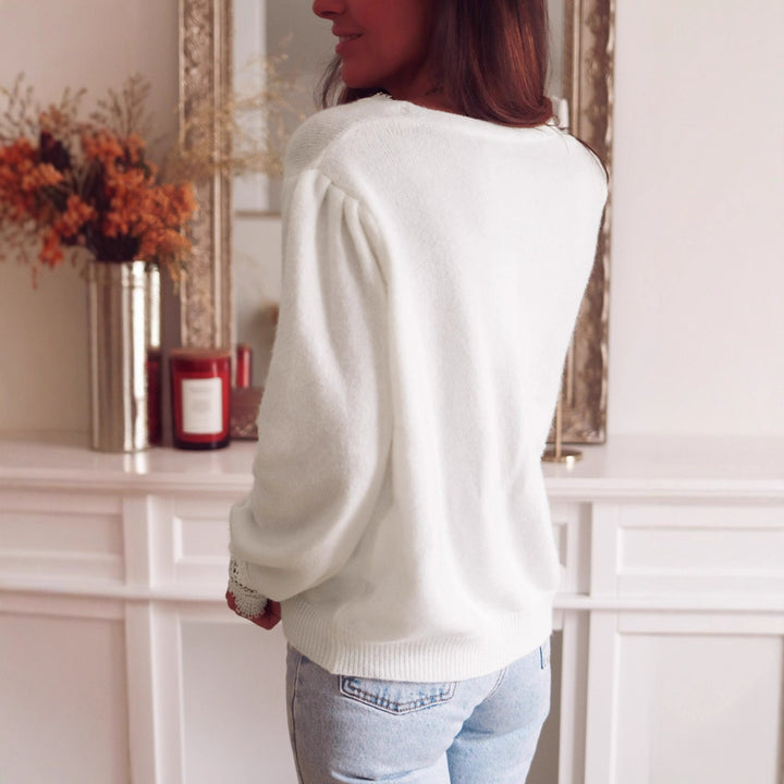 Damer fin stickad cardigan med elegant spets Mirla-Eva Jonsson