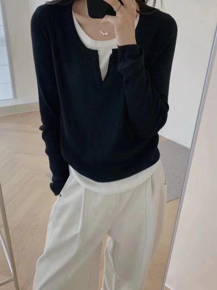 Damer finstickad pullover med V-hals och raglanärmar Mirla-Eva Jonsson