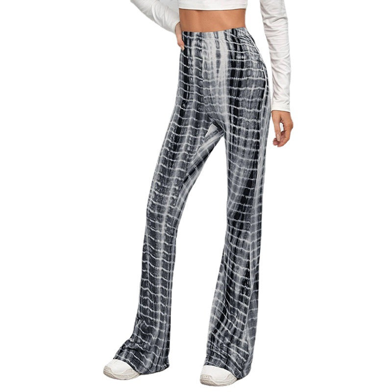 Damer flare leggings med trendig batikdesign Mirla-Eva Jonsson