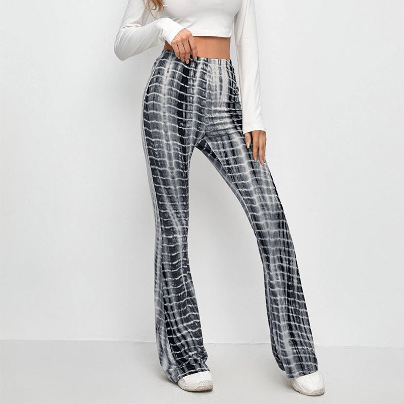 Damer flare leggings med trendig batikdesign Mirla-Eva Jonsson