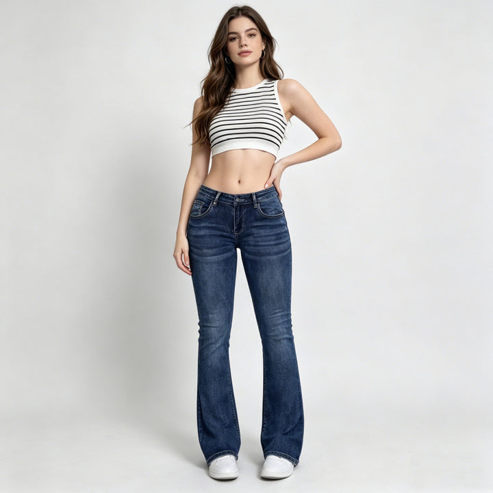 Damer flared jeans i klassisk 70-tal stil med hög midja Mirla-Eva Jonsson