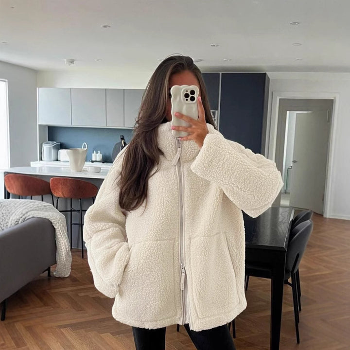 Damer fluffig fleecejacka med oversized skärning Mirla-Eva Jonsson