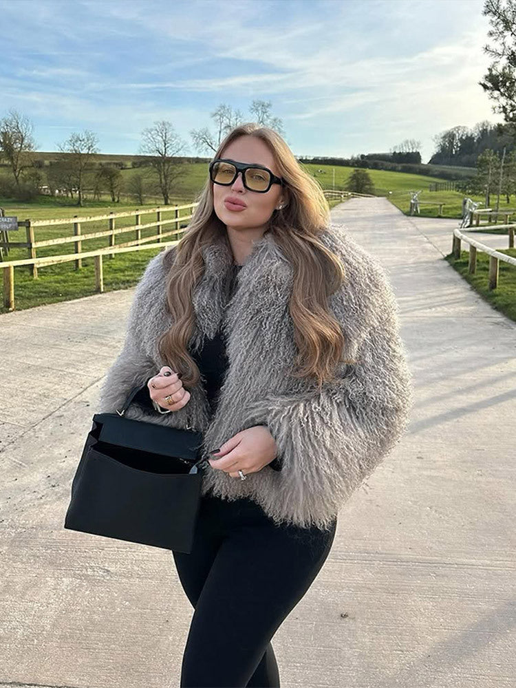Damer fluffig pälsjacka med mjuk passform och voluminösa ärmar Eva Jonsson-Eva Jonsson