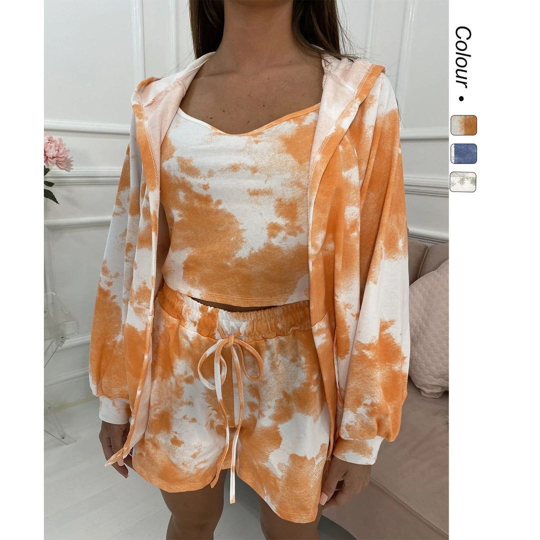 Damer fritidsset med kort topp och avslappnade shorts Mirla-Eva Jonsson