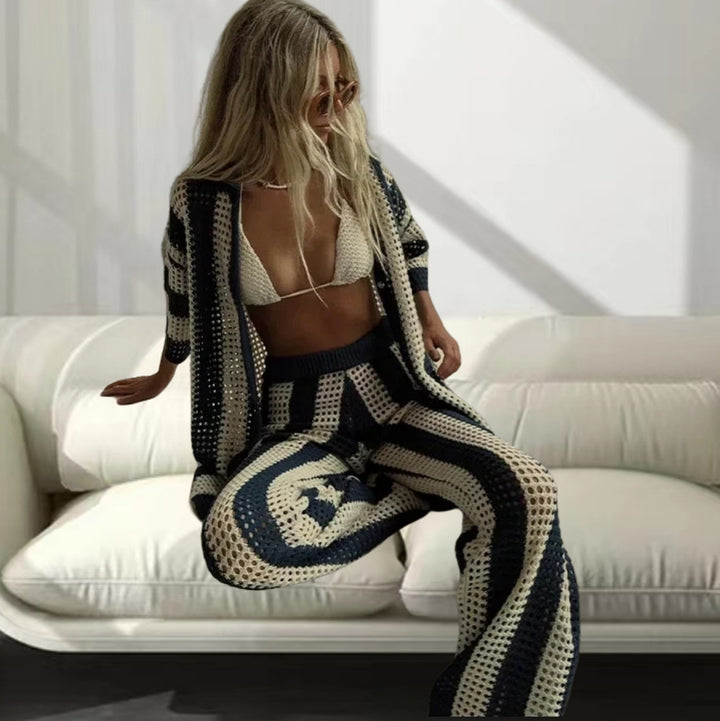 Damer fritidsset med virkat design och dekorativa knappar Mirla-Eva Jonsson