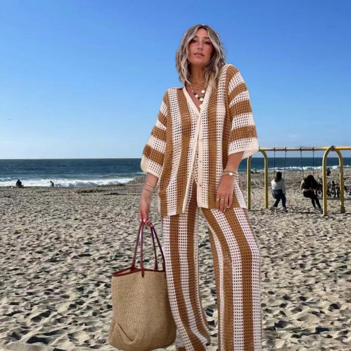 Damer fritidsset med virkat design och dekorativa knappar Mirla-Eva Jonsson