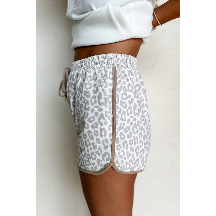 Damer fritidsshorts med modernt leopardmönster och elastisk midja Mirla-Eva Jonsson