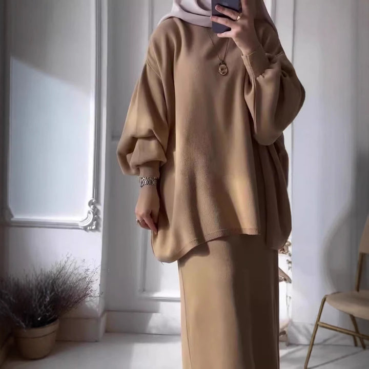 Damer fritidsstickad set med lös topp och smal kjolpassform Eva Jonsson-Eva Jonsson