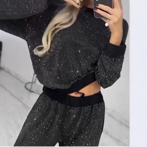 Damer glittrande lounge-outfit med elastisk midja och modern skärning Mirla-Eva Jonsson