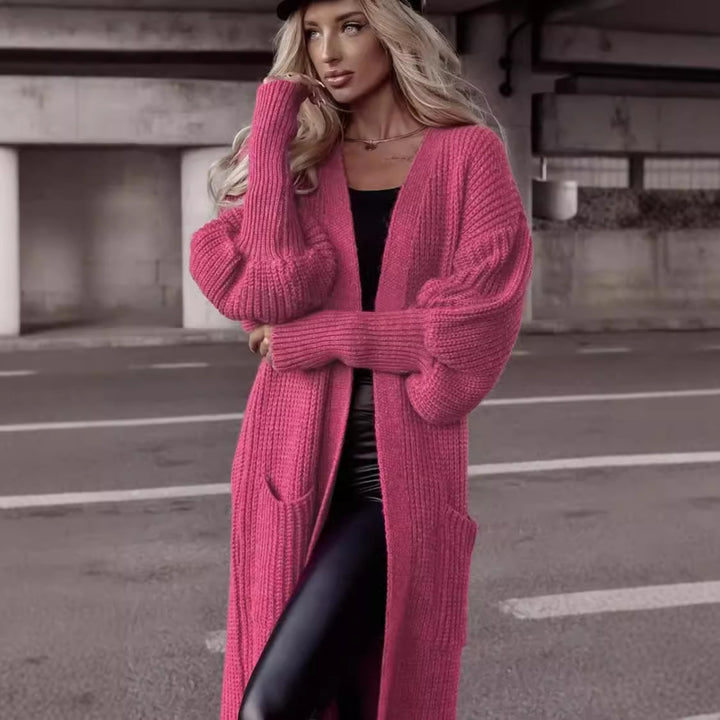 Damer grovstickad cardigan med djupa fickor och avslappnad oversized passform Mirla-Eva Jonsson