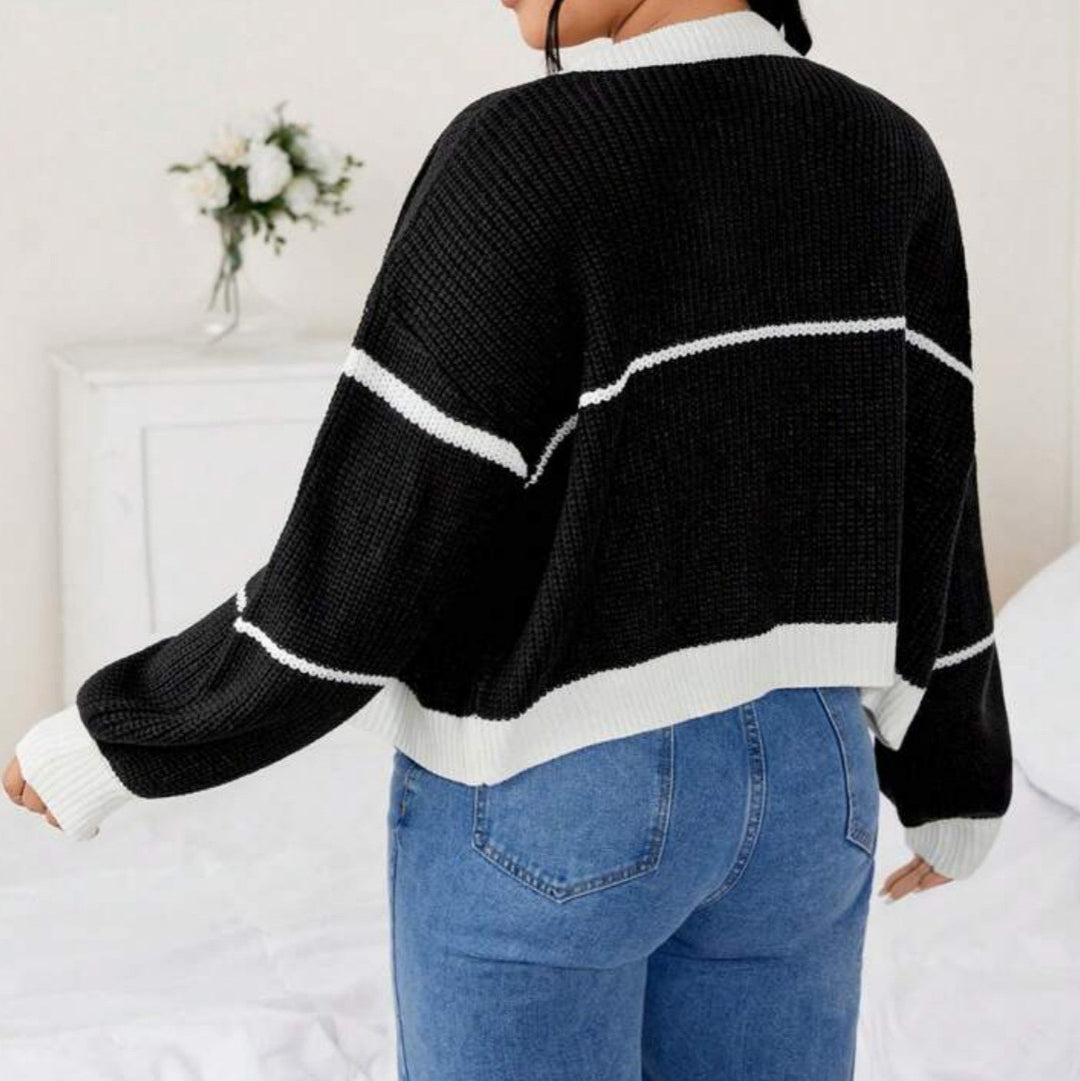 Damer grovstickad jacka med vida ärmar och iögonfallande design Eva Jonsson-Eva Jonsson
