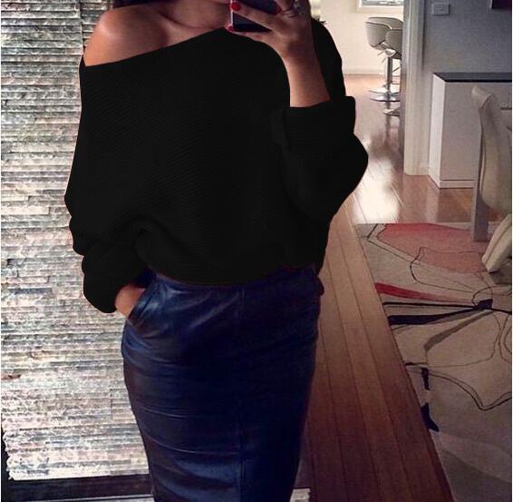 Damer grovstickad tröja med axelbar design och mjukt material Eva Jonsson-Eva Jonsson
