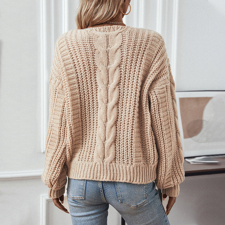Damer grovstickad tröja med oversized snitt och flätmönster Mirla-Eva Jonsson