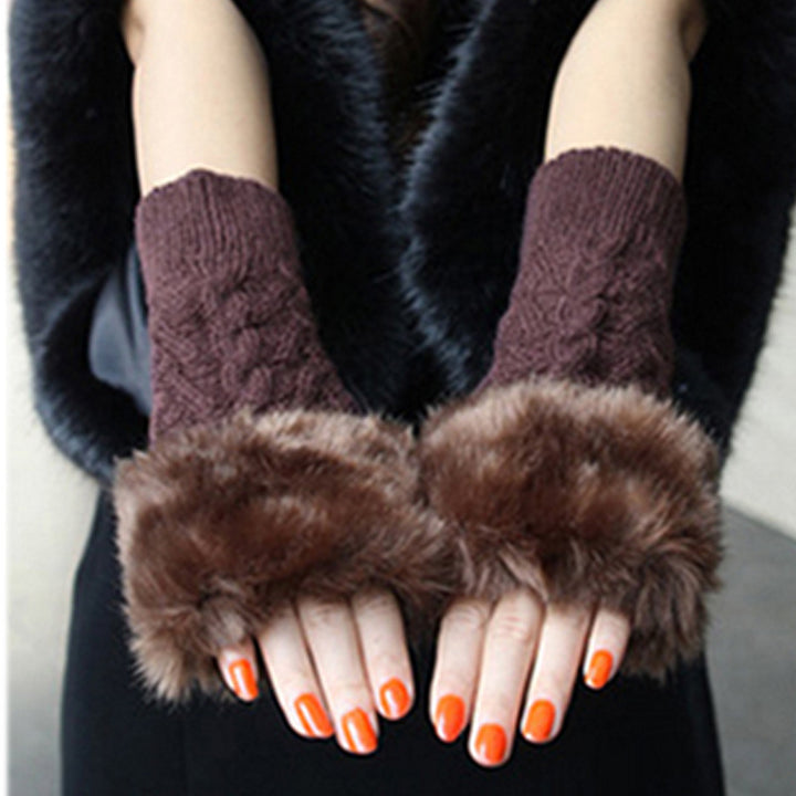 Damer handskar med lyxig konstpäls och klassiskt stickmönster Eva Jonsson-Eva Jonsson